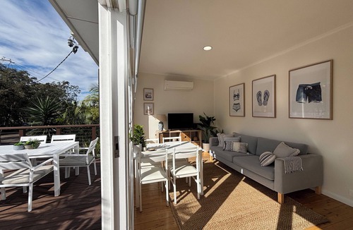 Lemon Tree Passage House | Sunrise on the Water