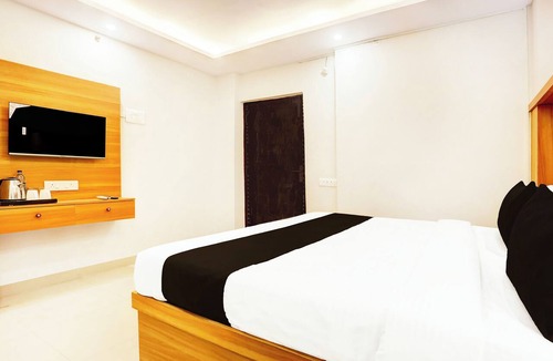 Danapur Hotel | Super Collection O Gola Road
