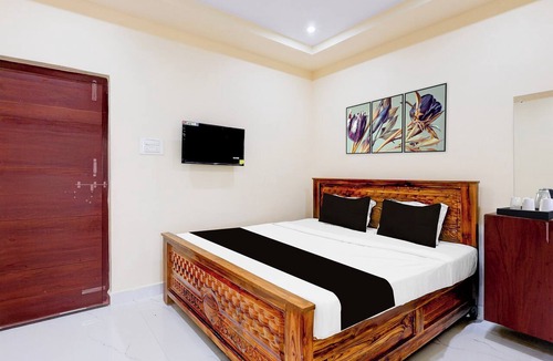 Visakhapatnam Hotel | Super Collection O Vizag Water World