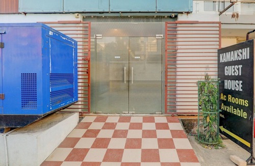 Gomti Nagar House | Super Collection O Kiara Guest House