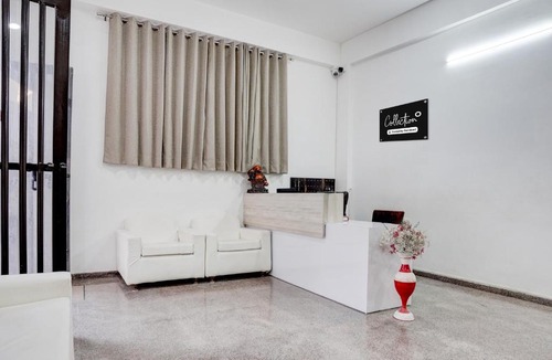 Rohini Hotel | Super Collection O Sector 7 Rohini Formerly Giriraj Residency