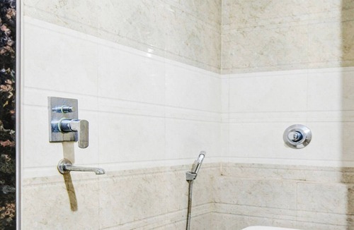 Hyderabad Hotel | Super Collection O Vanasthalipuram