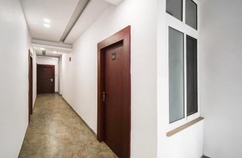 Sitapur Hotel | Super Hotel O Ghar Parivaar
