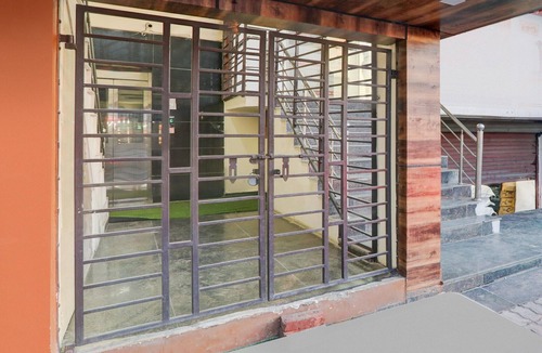 Mohangarh House | Super Hotel O IIM Road Lucknow