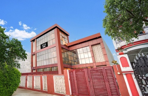 Mohangarh House | Super Hotel O Jankipuram Vikas Nagar