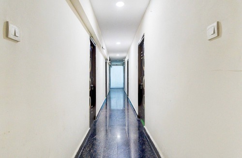 Hyderabad House | Super Hotel O Malkajgiri