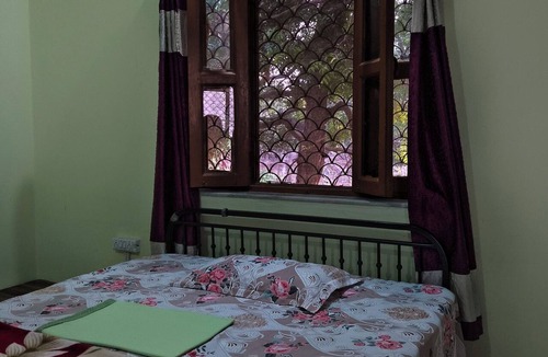 Vrindavan Apartment | Superb 1-bedroom studio in vibrant Vrindavan for your stay near Iskcon Vrindavan