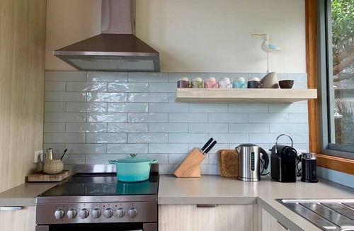 Separation Creek House | Surf Shack - Beach Front