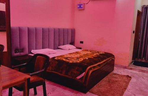 Haraiya Hotel | Surya Palace