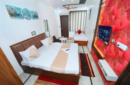 Taj Ganj Hotel | Taj Holiday Villa