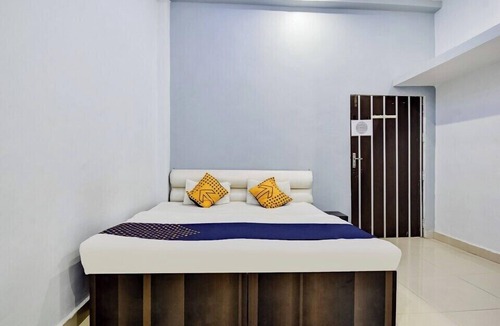 Khajuraho Hotel | Temple View Palace Hotel and Garden