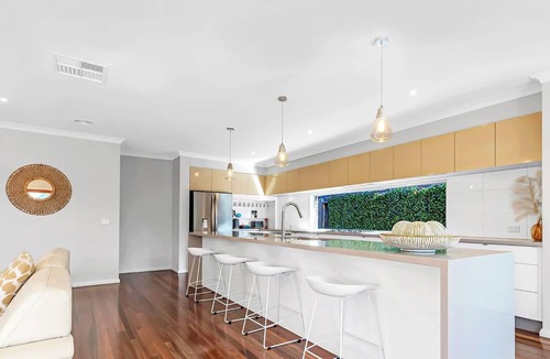 Echuca House | Terrace Eleven - Echuca Holiday Homes