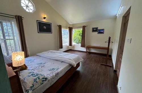 Wellington Ski Chalet | Thakur's Cottage