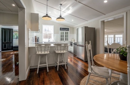 Centenary Heights House | The Beautiful 'Cottage On Geddes'