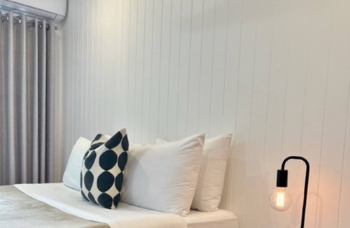 Kiels Mountain Cabin | The Cabin on acreage, 20 minutes to Sunshine Coast shops and beaches