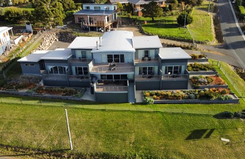 Kettering Bed & Breakfast | The Cove Kettering