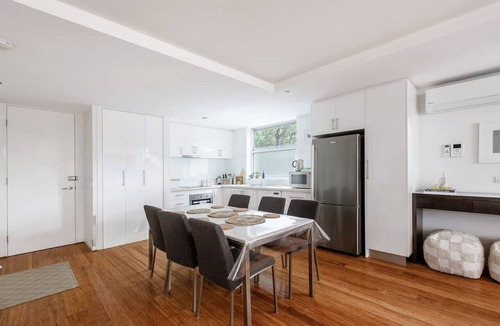 Caulfield North Apartment | The Dandy Relaxed Living near St Kilda Beach and CBD
