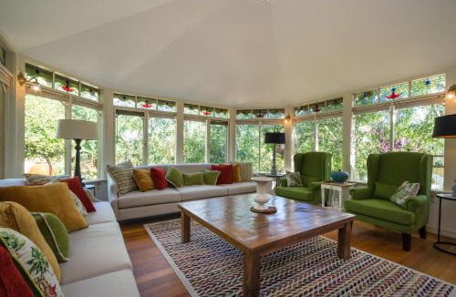 Maldon House | The Eaglehawk Country House Hotel - Rent your own Hotel