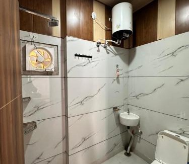 Siwani Hotel | The Empire Hotel