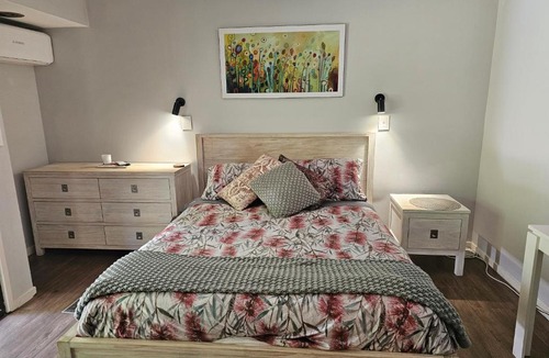 Barellan Point House | The Garden House BnB
