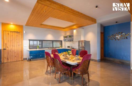 Kaul Apartment | The Himalayan Echo - Mukteshwar by StayVista - 8BHK Pet-Friendly Villa