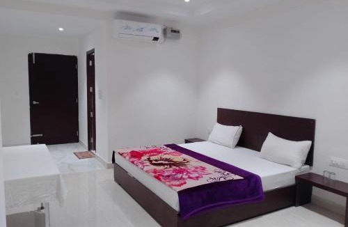 Bareilly Hotel | THE LIME TREE