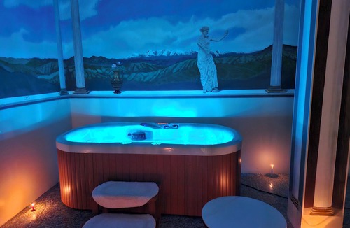 Almora Hotel | THE MAGNOLIA LODGE