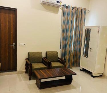 Noida Hotel | The Noida Inn
