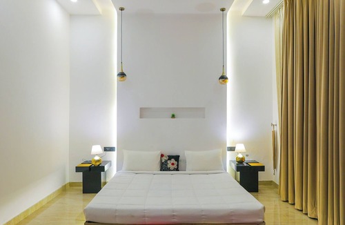 Bhiwadi Hotel | The Oakwood Farm