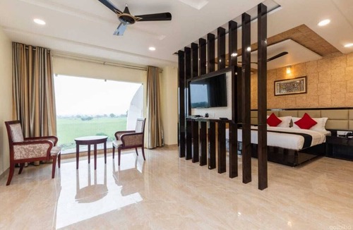 Itarsi Hotel | The Park