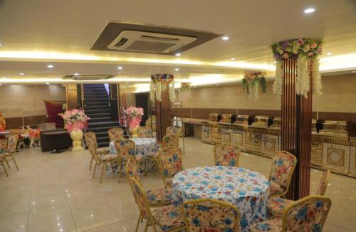 Ghaziabad Hotel | The Royal Casa Hotel and Banquet