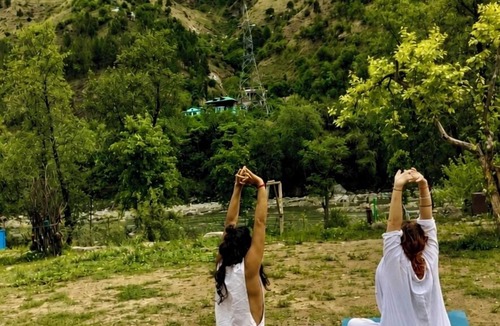 Mohal Cabin | The Soul Stop by evaddo stays