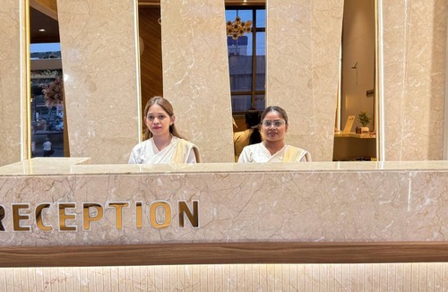 Kanpur Hotel | The SRM Crystal