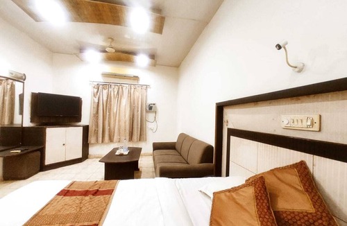 Ludhiana Hotel | THE SURYA PRIME Near AC Market