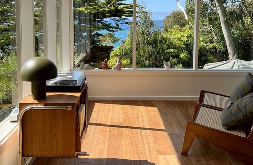 Wye River House | The Treehouse. Bright Beach House Overlooking the Ocean. 2min Walk to the Beach!