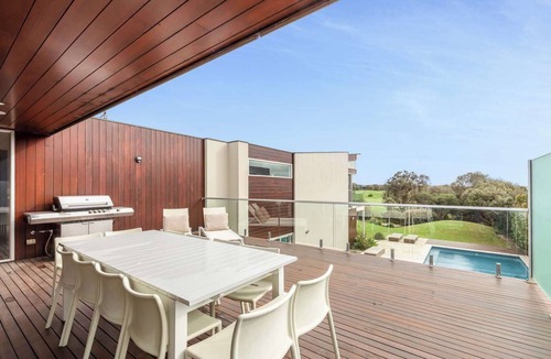 Torquay House | The Ultimate Sands Retreat Pool, Beach & Golf