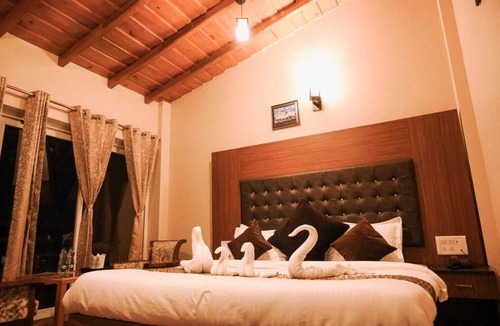 Mukteshwar Hotel | The Wonder Valley Resort
