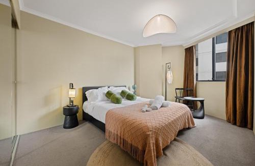 Haymarket Apartment | The Woodtopia | CBD | Parking | Gym | Pool