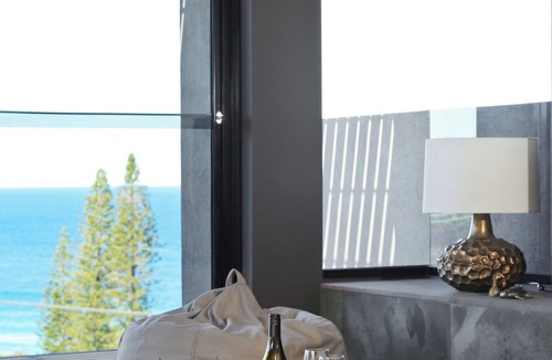 Sunshine Beach House | Thirteen Bowman.