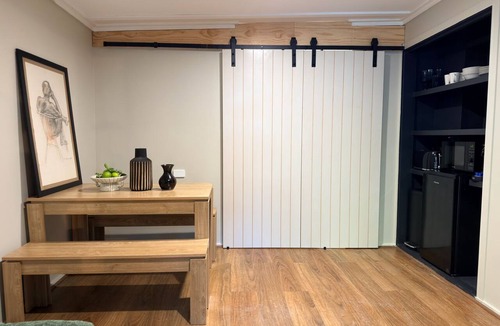 Cairns and Barrier Reef Cottage | Timber & Tide | Beachside - Private - Unique - 8km to the city