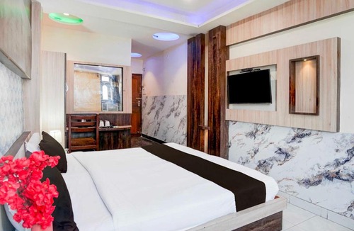 Kanpur Hotel | Townhouse Bada Chauraha Metro Station Kanpur