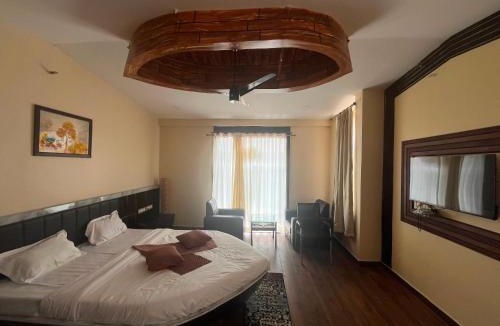 Kittur Hotel | Townhouse Dharawada Taluku Formerly Shri Balaji Hotel