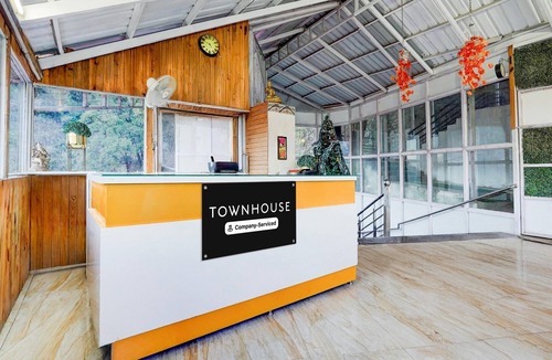 The Mall Road House | Townhouse Mall Road Near Library Chowk