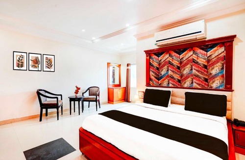 Anantapur Hotel | Townhouse Oak Anantapur Railway Station