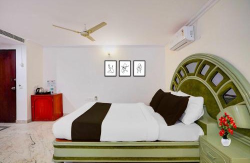 Murgesh Pallya Hotel | Townhouse Oak Hal Airport Road