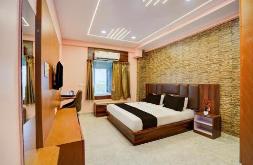Kanpur Hotel | Townhouse Oak Panki Railway Junction Formerly Hotel Rudra