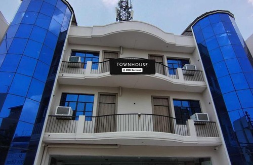Allahabad Hotel | Townhouse Prayagraj New Cantt Formerly White Colony