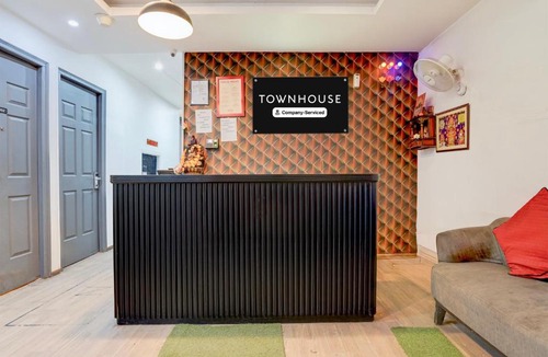 Ghaziabad Hotel | Townhouse Siddharth vihar hotel golden world and banquet
