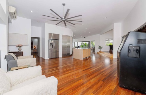 Castle Hill House | Townsville Castle Hill Retreat with Pool & Ocean Views