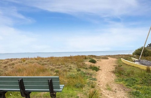 Balnarring Beach House | Tranquil Oasis - Pet friendly